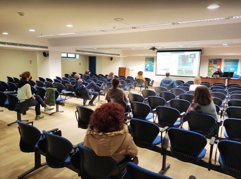 εικόνα απο την αίθουσα